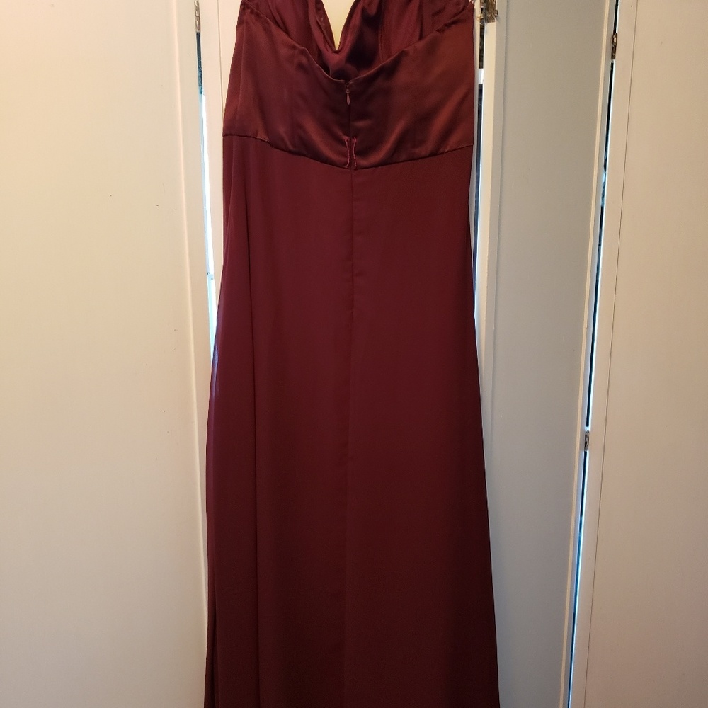Dress - Picture 2 of 2